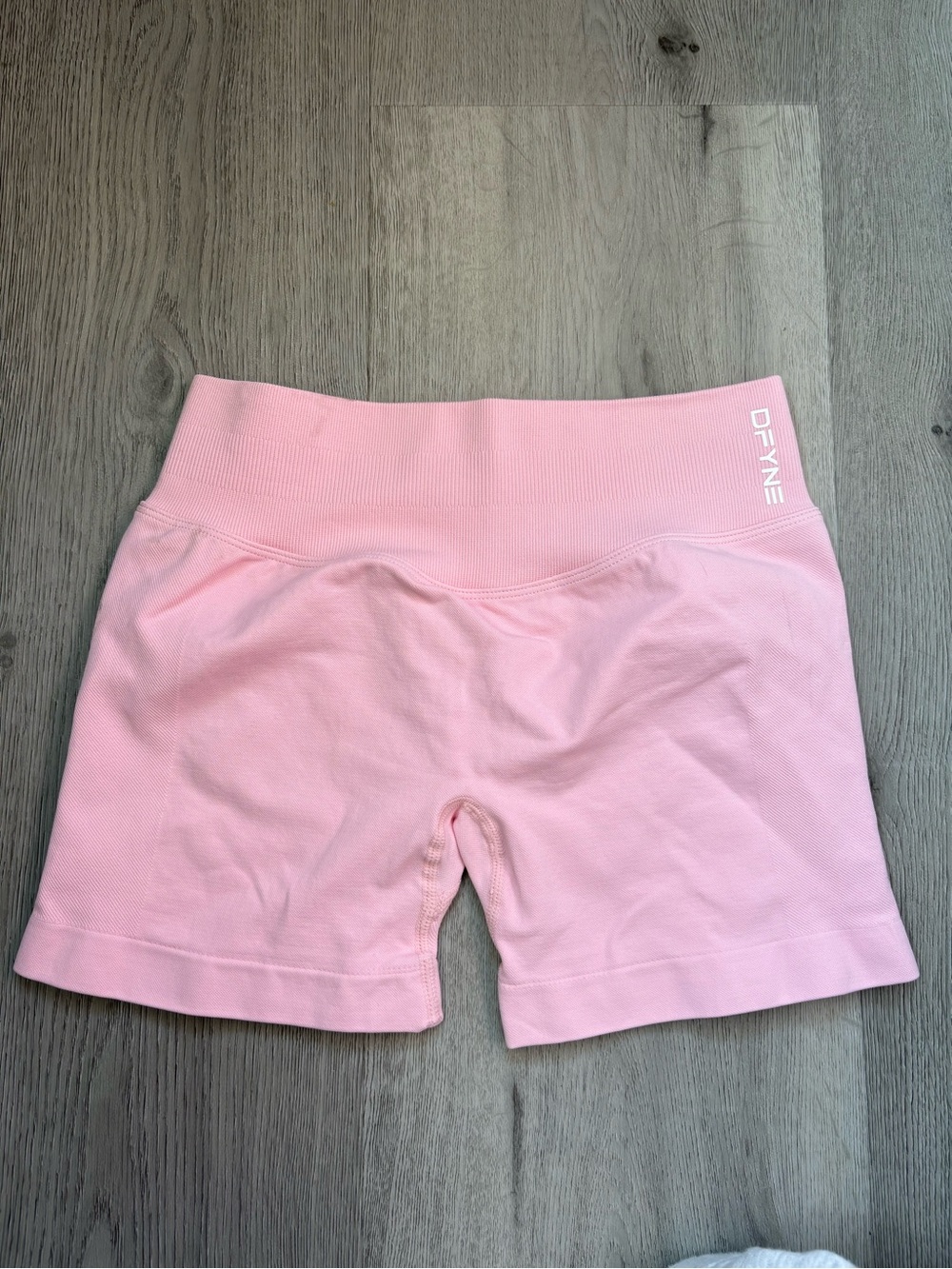 DFYNE Women's High-Waist Athletic Shorts — Light Pink